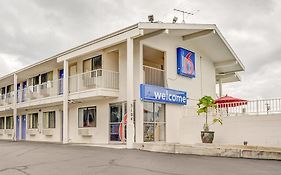 Motel 6 Portland Central