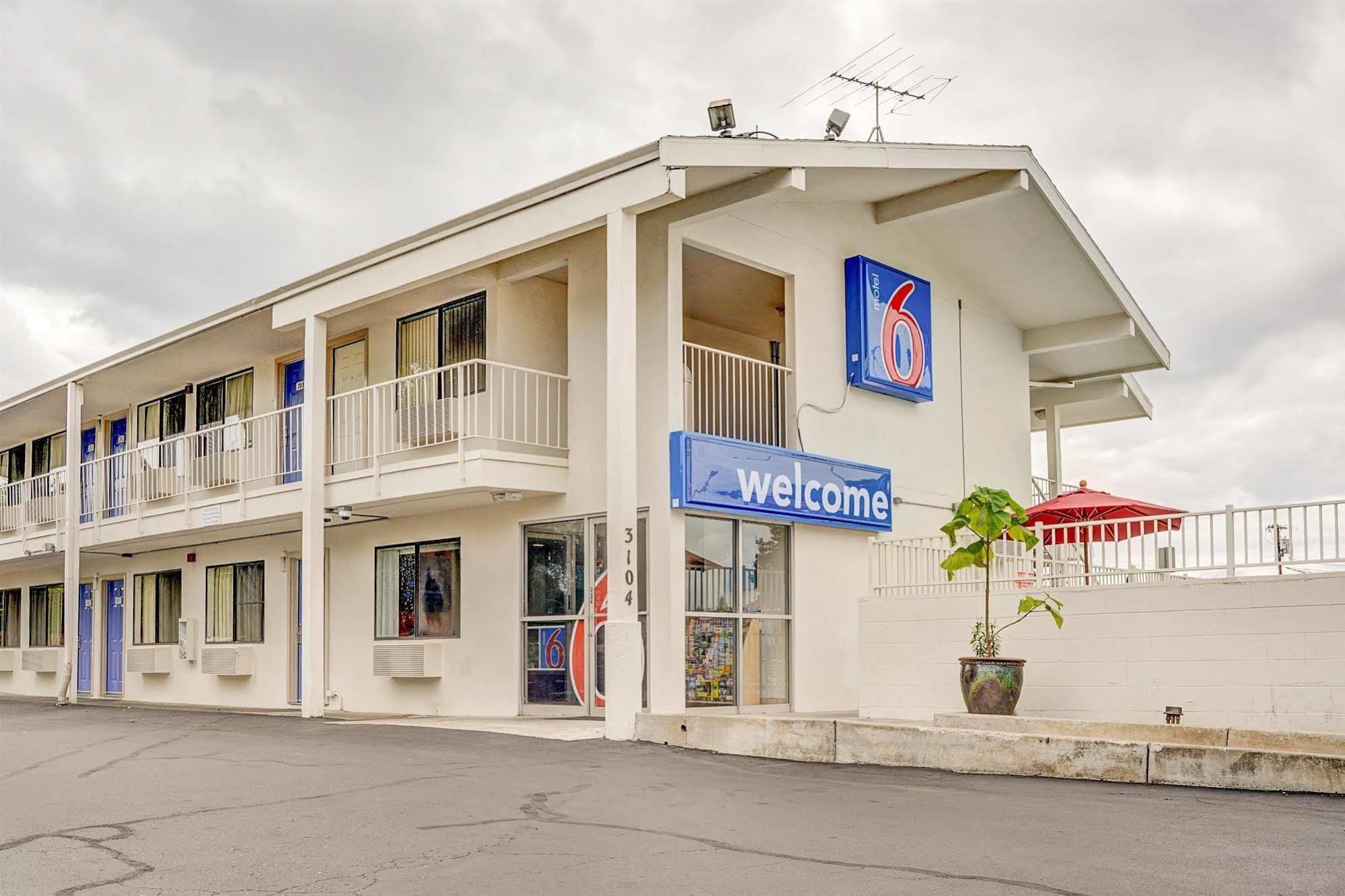 Motel 6-Portland, Or - Central Exterior foto